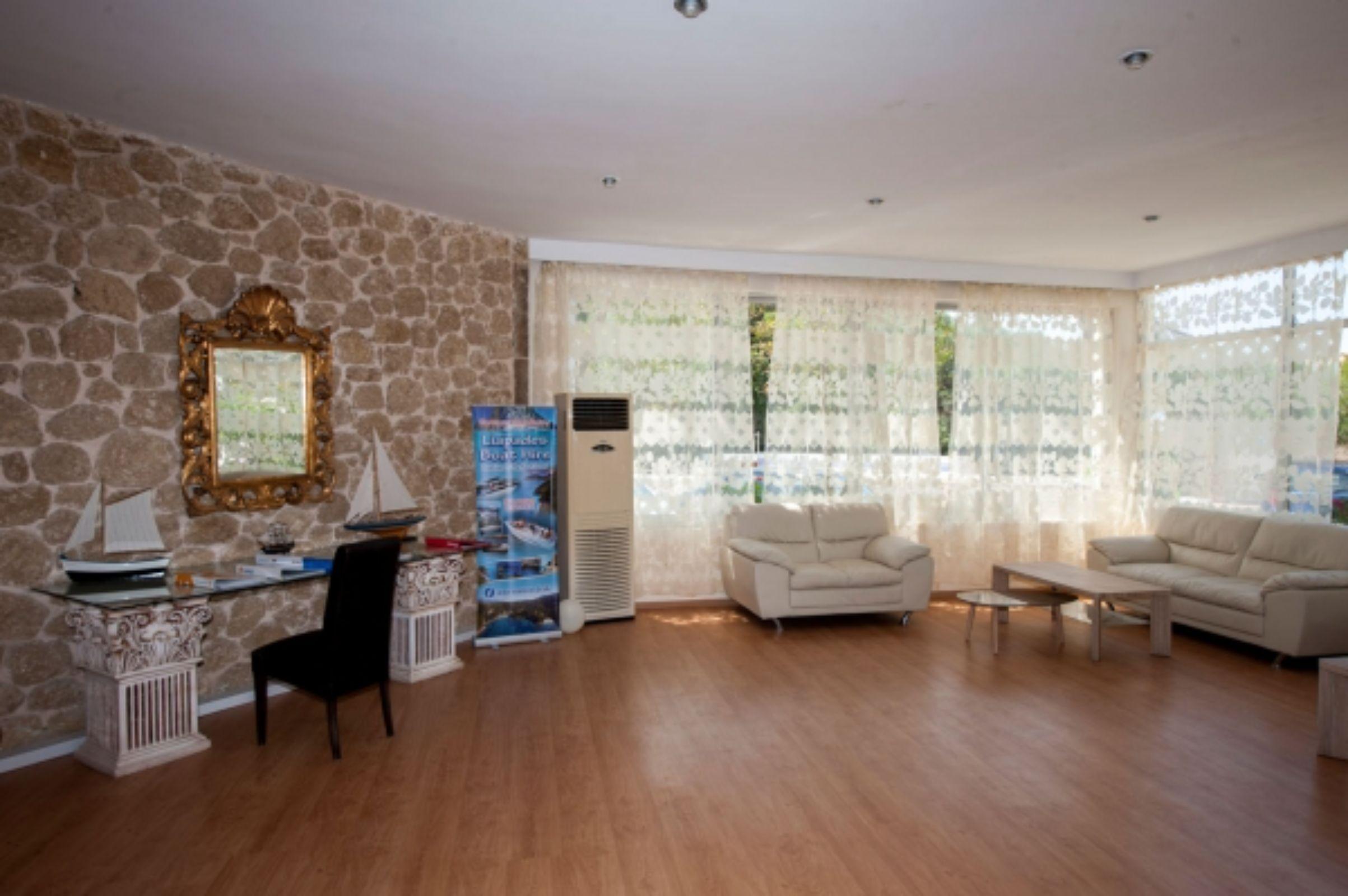 Blue Princess Hotel And Suites Liapades Buitenkant foto