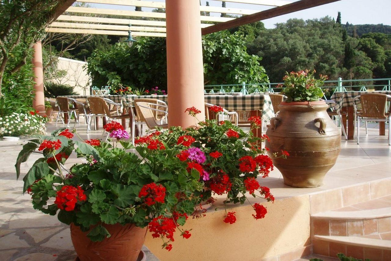 Blue Princess Hotel And Suites Liapades Buitenkant foto
